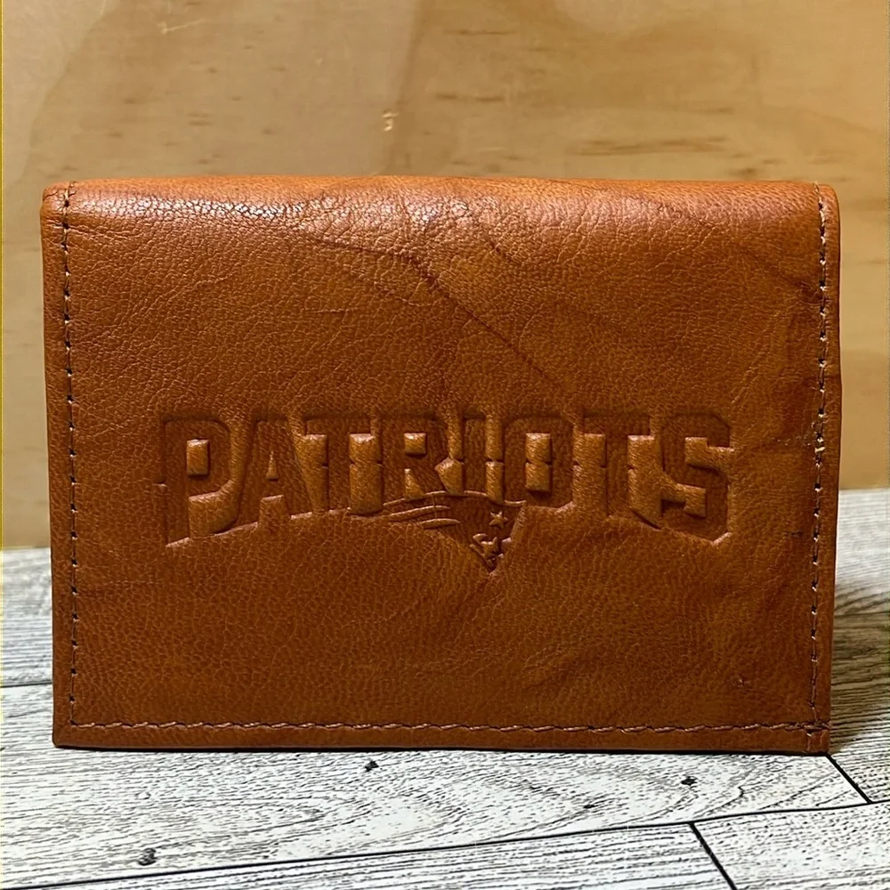 NWOT Patriots Football Brown Leather Trifold Wallet